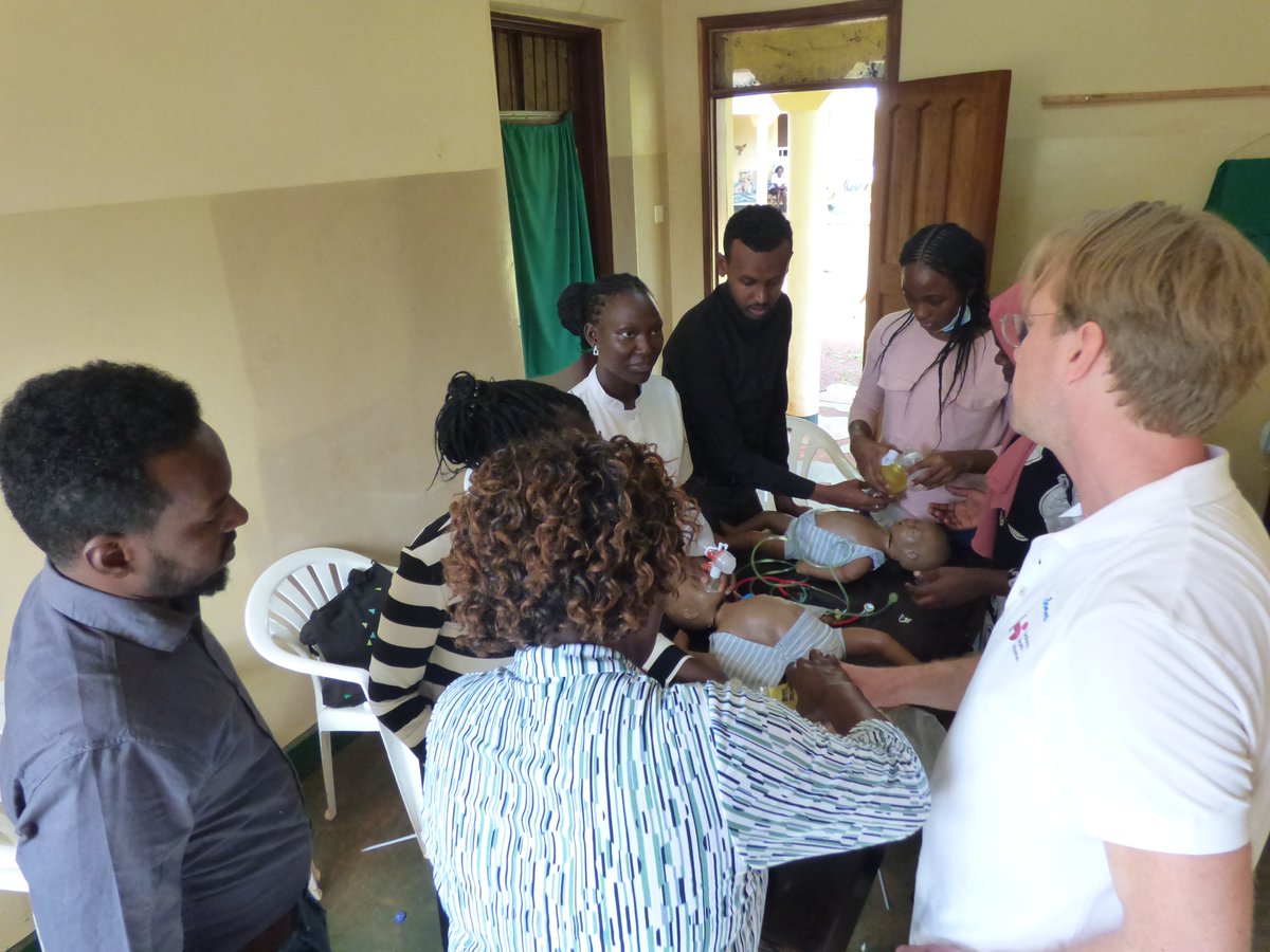 #HappeningNow 
Pediatric Health Initiative and <a href="/BusogaHealth/">Busoga Health Forum</a> second day of the ETAT + course at the Nalufenya Children's Hospital, <a href="/JinjaRRH/">Jinja Regional Referral Hospital</a>  
This collaboration allows jinja and the Swedish pediatric staff to share knowledge on pediatric emergency care.