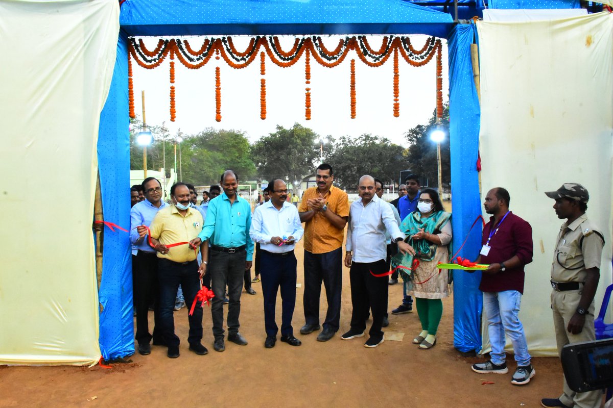 ananda_mishra's tweet image. #Kandhamal hold great opportunities for #MSMEDevelopment and happy to see so much support from the govt and @DMKandhamal @MsmeDepartment @MPKandhamal  #DICKandhamal

At @higrozip, we would need your help on creating market linkage for #tribal #organic products  through #eCommerce