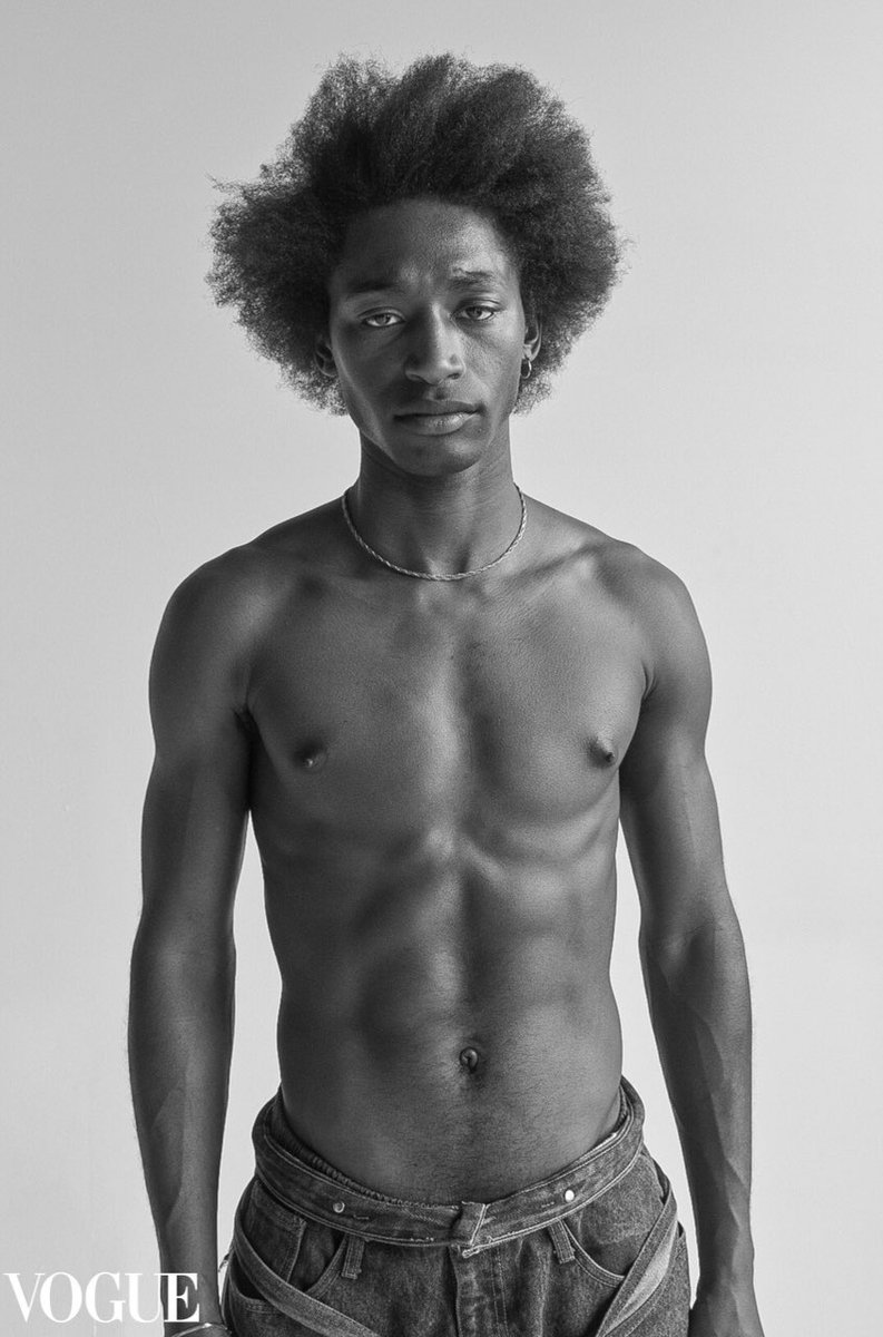 ChangingBlack's tweet photo. Photo By Me @Changingblack Featured In Photo Vogue @Vogue @VogueIta @voguemagazine 

Name ‘SLUMPD BEAUTY’
Model Tyliv (IG :tylivbonaparte) https://t.co/Awi84r93UJ