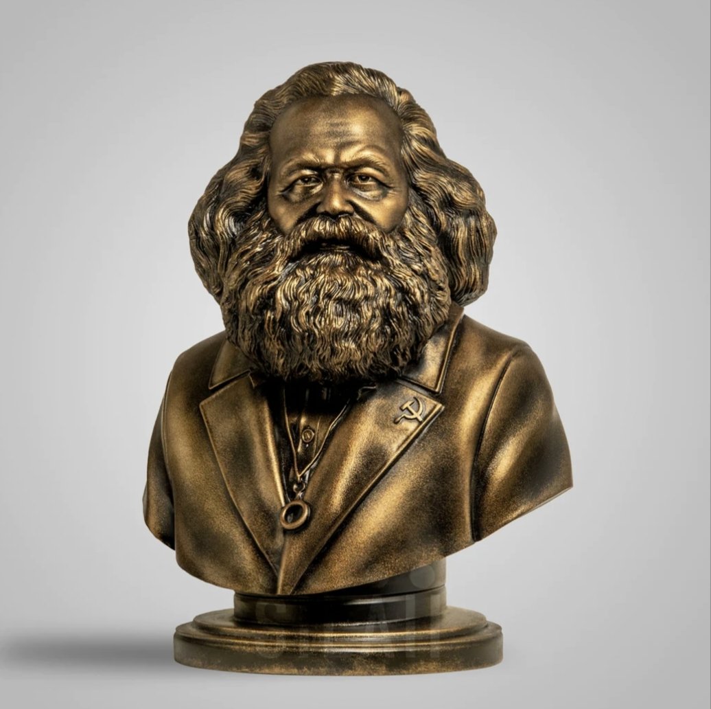 Naresh23_'s tweet photo. Workers of the  world Unite: you have nothing to lose,but your chains.
Remembering Karl♥️Marx on his 140th death anniversary
♥️💙🖤
#karlmarx  #Marxism #Communism https://t.co/7nmcHK30yQ