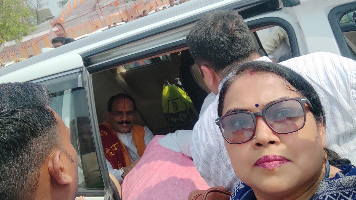 SoniTiwariBJP's tweet image. बलिया नगर विधानसभा में आयोजित मुख्यमंत्री सामूहिक विवाह कार्यक्रम में ।
#DayashankarSingh
#BJP4IND
#geetashakya
#Vanathisrinivasan