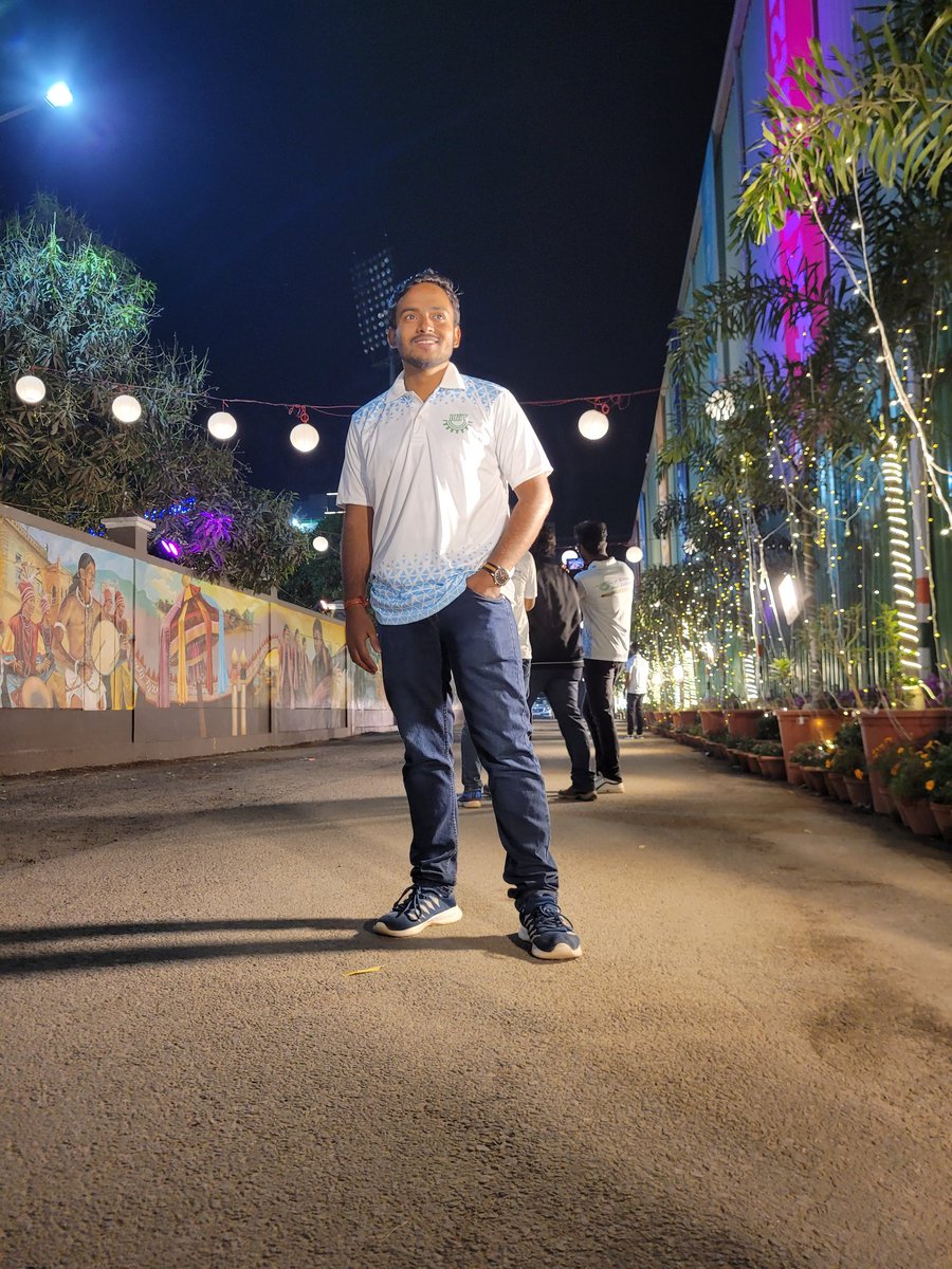 Chandra73183700's tweet image. We ❤❤
#backdays 
#latepost 
#collegefest 
#KIITians 
#kiituniversity