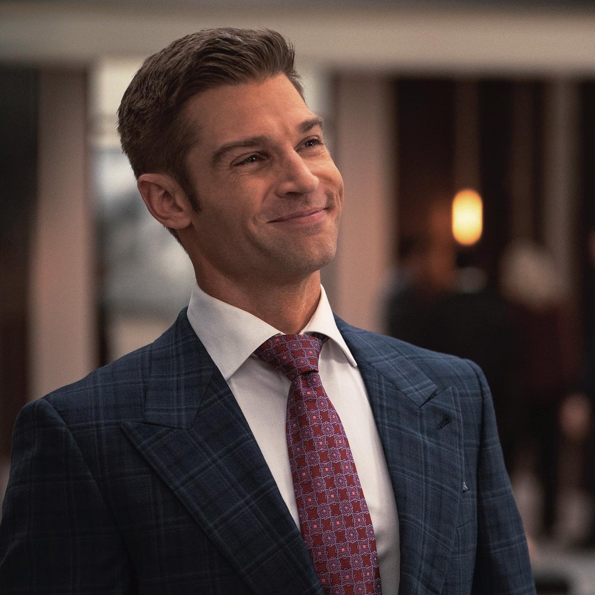 MikeVogelCom's tweet photo. Mike Vogel as Cooper Connelly in ”Sex/Life” - Season 2. #mikevogel #sarahshahi #phoenixreich #dylanbruce #sexlifenetflix #netflix https://t.co/EB19RplVaa