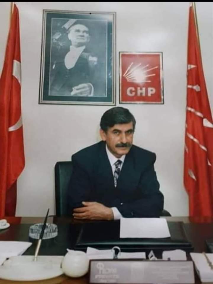 ozgur4234's tweet photo. #Mekanın cennet olsun büyük başkan #Kenan Akpınar https://t.co/57ubnTBC7v