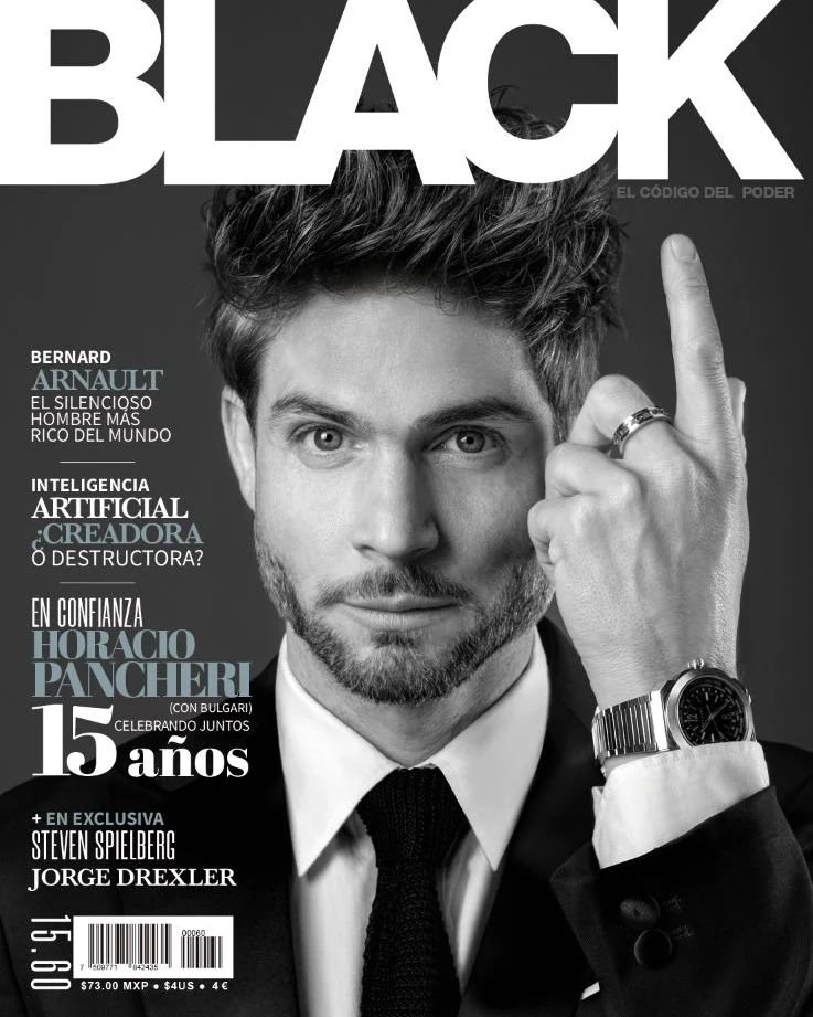 laspancheritass's tweet photo. #PanchiEnPortada 🤩🙌🏻✨️ no se pierdan esta edición del 15 aniversario de la @RevistaBlack con @PancheriHoracio en portada, en compañía de @Bulgariofficial 😍👌🏻🖤
#RevistaBlack #HoracioPancheri 💙💚 https://t.co/adMrA7Kx4s