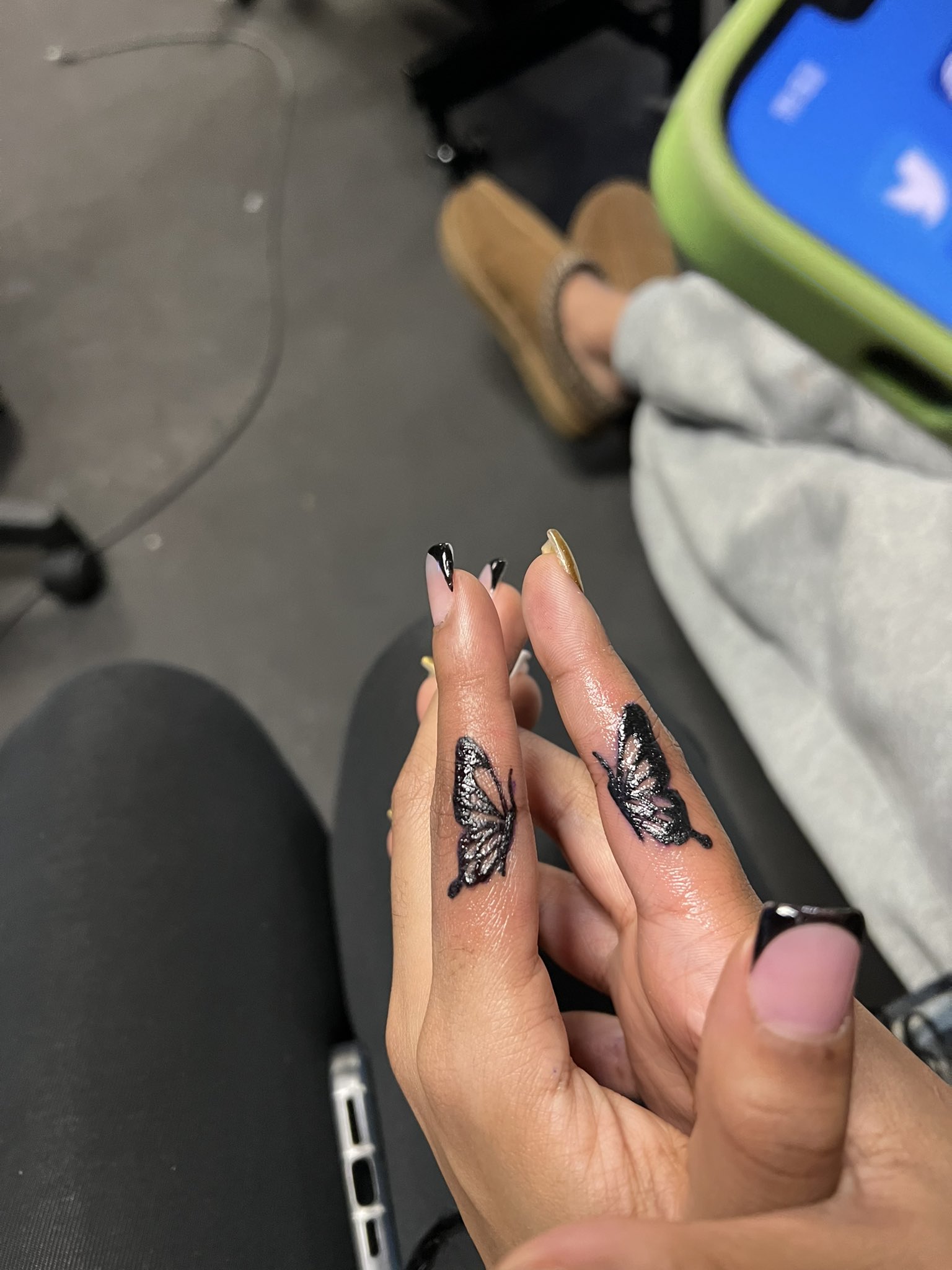 51 Top Amazing Ideas For Finger Tattoos | Matching tattoos, Arrow tattoo  finger, Finger tattoos