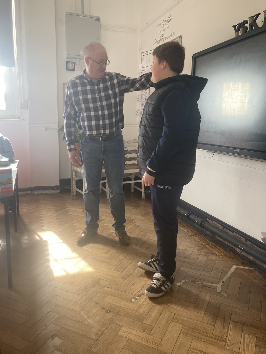 BubsyTownhill's tweet photo. A huge thanks to Townhill’s very own Lyndon Davies for coming to speak to the children about successful businesses. The pupils were so inspired - some future millionaires hopefully! #tcsyear6 #enterprisingcontributors #TCSST https://t.co/vl5GYtLQfA
