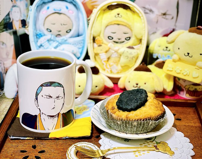 珈琲時間☕︎スコーンのせマフィン🧁ベイクランデブー 月がきれいですね🌕#ハイキュー #サンリオ#おうちカフェ 