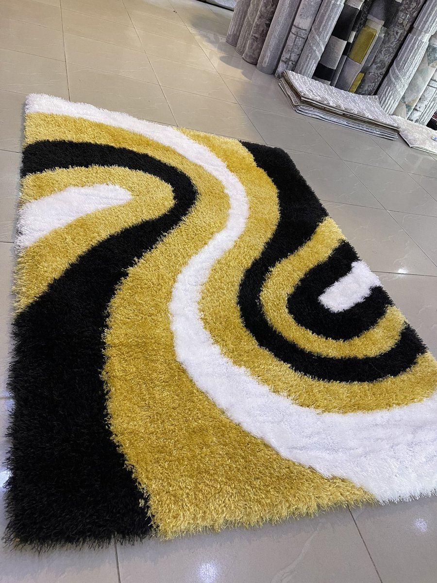 TzShopping's tweet photo. Black + Yellow + White🔥

Size: 160cm X 230cm

Tzs 255,000

Contact:+255 653 822 285 https://t.co/mPKf5HwhO8