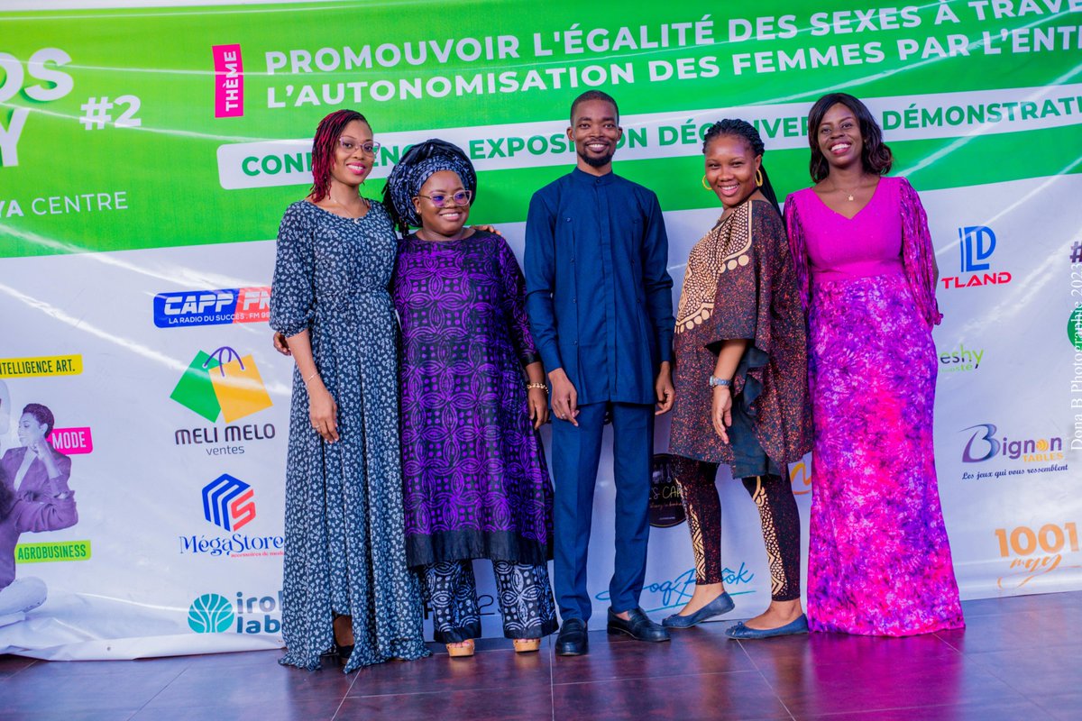 1001mag's tweet photo. Retour en images sur le #BrandsFriday #Afterwork : Le #BlackFriday de l'entrepreneuriat et de la créativité, édition spéciale #JIF2023.

C'était une belle convivialité le vendredi dernier à 16 heures au Centre Communautaire EYA à Cotonou.
https://t.co/nJz6LHpjqn

#Wasexo #Team229 https://t.co/wBnQe7MSAK