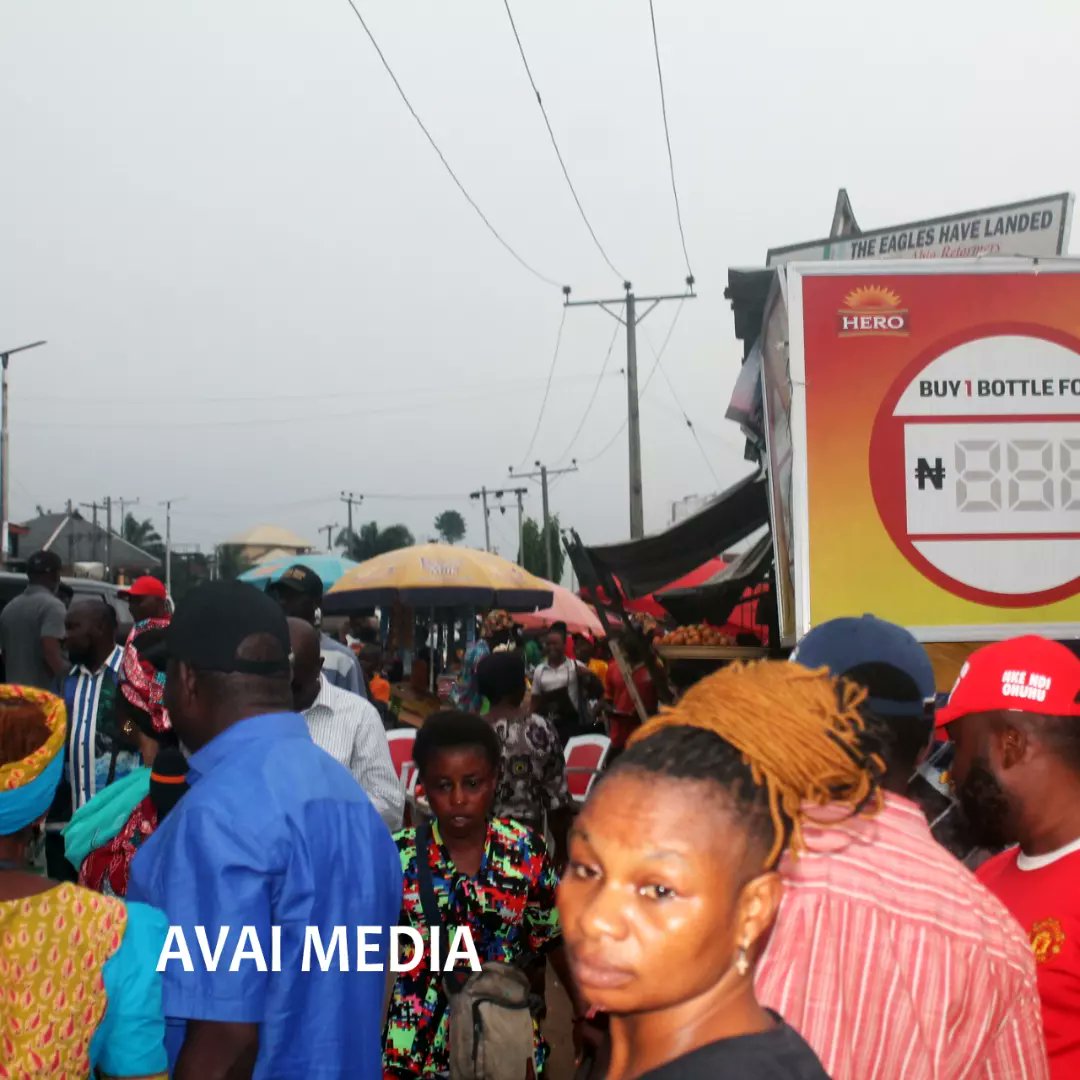 AbiaAvai's tweet photo. APC DOOR TO DOOR CAMPAIGN: THE RESCUE AND DEVELOP ABIA MESSAGE AT NKWOEGWU MARKET.
Hon. Princess Nina shares the Ikechi Emenike's #RADA MANIFESTO: Seed Venture Capital for SMEs, End to multiple Taxation, Calls for Block votes for Ikechi, Okwulehie...
#AVAIMEDIA
The APC door https://t.co/Ya1e6GN2wj