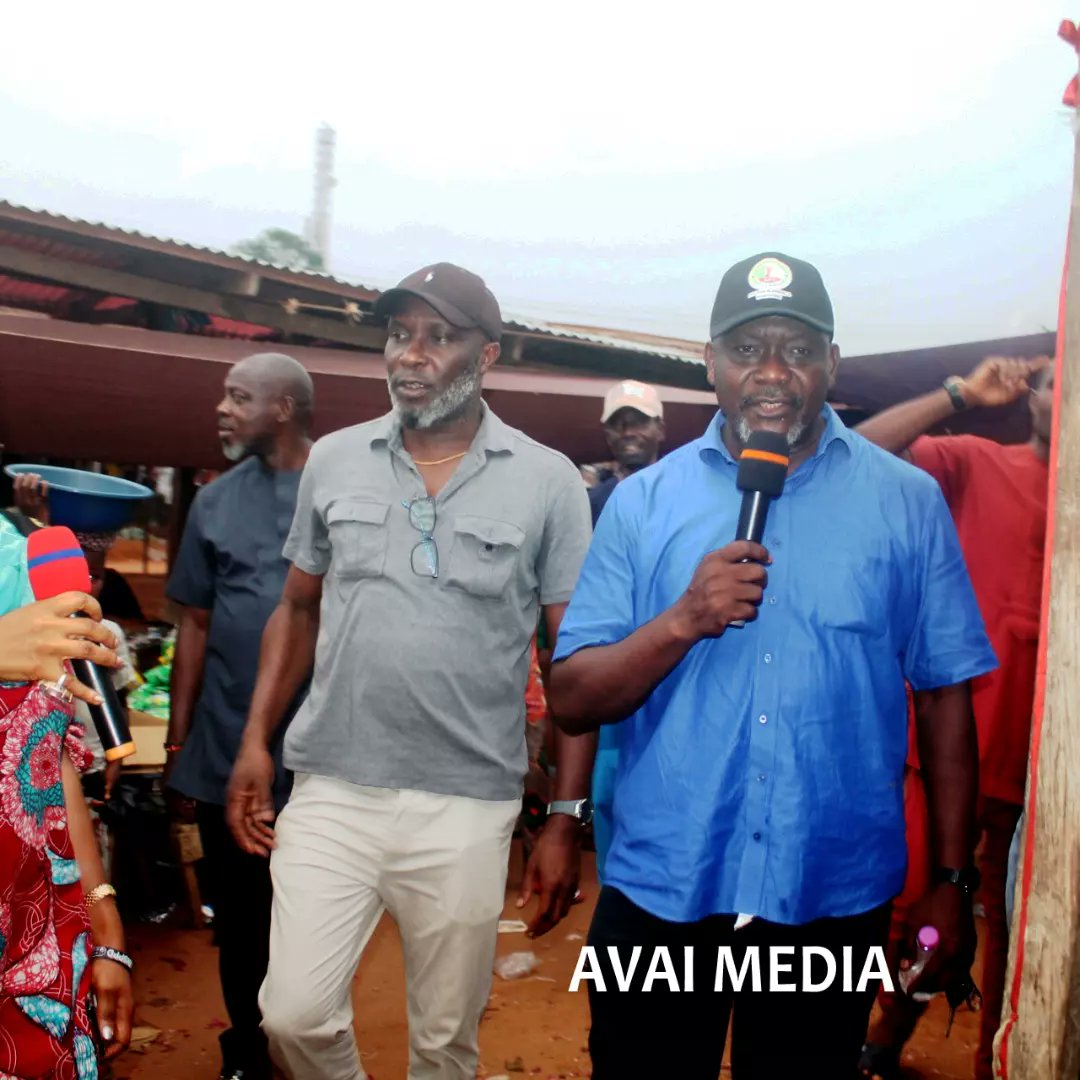 AbiaAvai's tweet photo. APC DOOR TO DOOR CAMPAIGN: THE RESCUE AND DEVELOP ABIA MESSAGE AT NKWOEGWU MARKET.
Hon. Princess Nina shares the Ikechi Emenike's #RADA MANIFESTO: Seed Venture Capital for SMEs, End to multiple Taxation, Calls for Block votes for Ikechi, Okwulehie...
#AVAIMEDIA
The APC door https://t.co/Ya1e6GN2wj