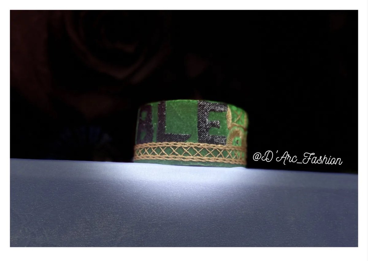 darc_fashion's tweet photo. AKWUKWO NSO BY @darc_fashion
And you shall know the truth, the truth shall set you free, @darc_fashion is the truth, wear your truth a freeman!!!
#hats #beads #beadedcap #bespoke #traditionalwedding #igbotraditionalwedding #yorubawedding #fashionstyle #fashiondesigner #men https://t.co/5l7hstEJz8