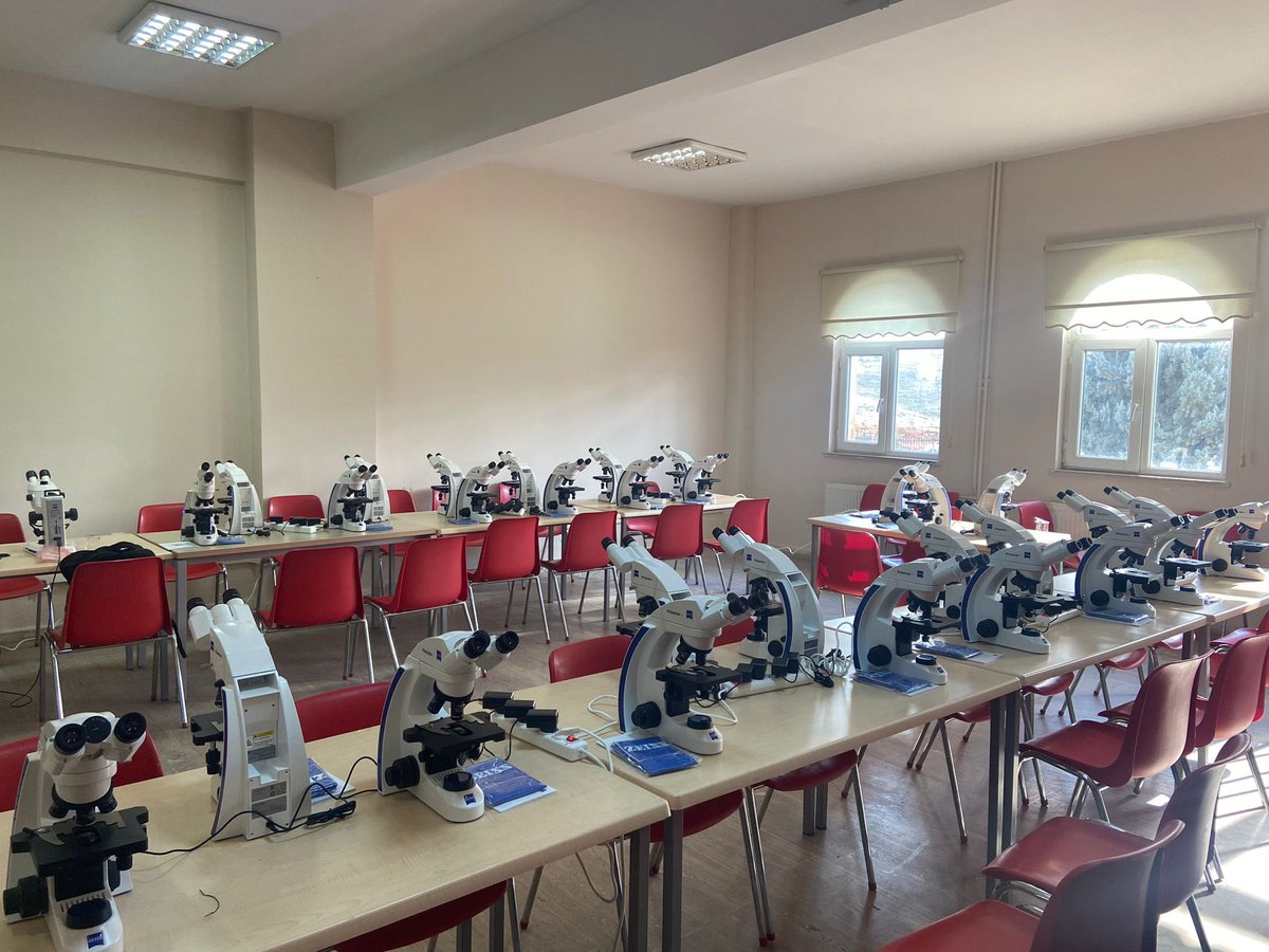 Hummalı bir çalışma…

Tıp Fakültemizin laboratuvarlarını kuruyoruz…