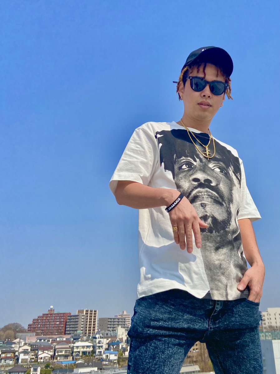 cornbreadjapan's tweet photo. このジャマイカから送られてきたTシャツ、、、🇯🇲👕
あるジャマイカの有名な映画のとある人物。皆さん誰か分かりますか?
当時観てエグさに震えた。。
#repja https://t.co/X0XgVte9Jo