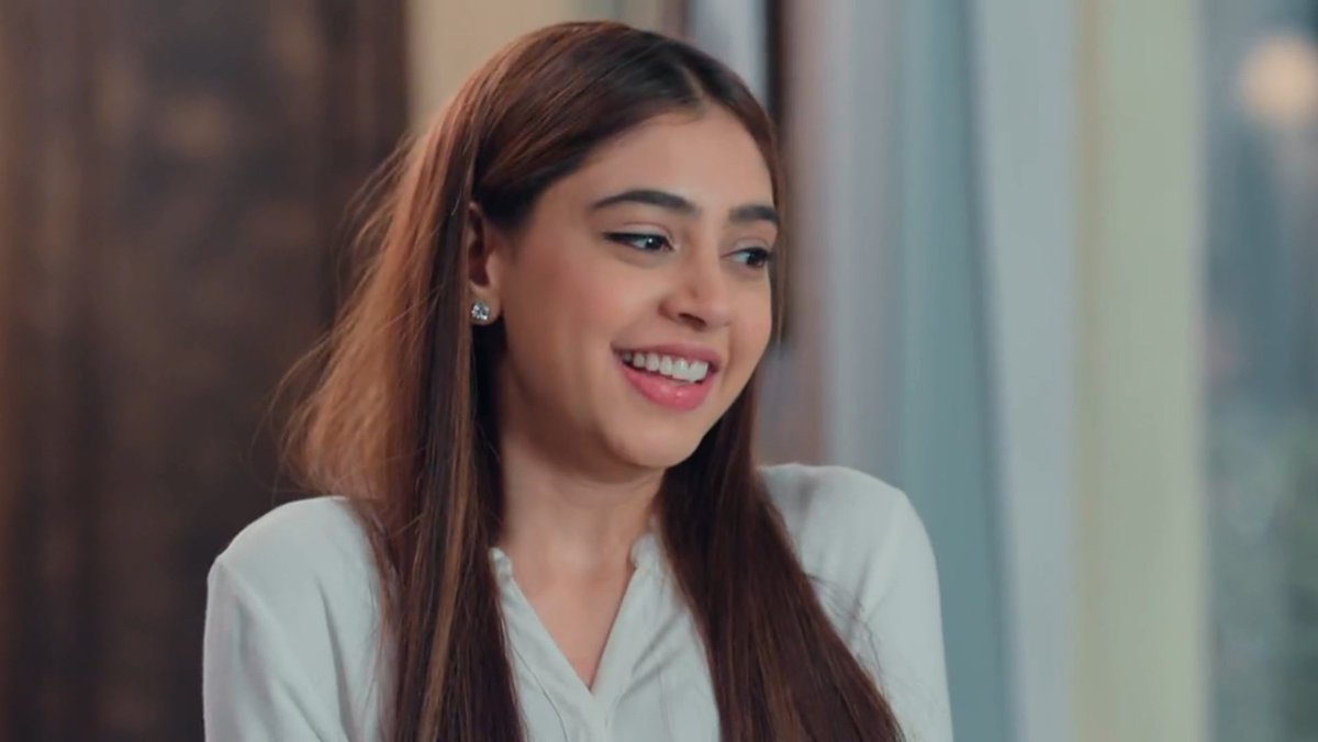 nitisquad's tweet photo. She shines brightly 🫰🫶♥️😭

#NitiTaylor #PrachiKapoor #PraRag 
#BadeAchheLagteHain2 #NitiTaylor𓃵 https://t.co/JO3IAJ3I57