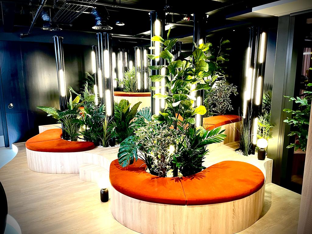flexconnectors's tweet photo. We provided Lighting Distribution Boxes, Plugs, and lighting controls, including black PIR sensor heads for Facepunch Studios’ new 12,132 sq. ft offices on the 8th floor of Birmingham’s tallest office block, 103 Colmore Row. https://t.co/ed0UphSFLy