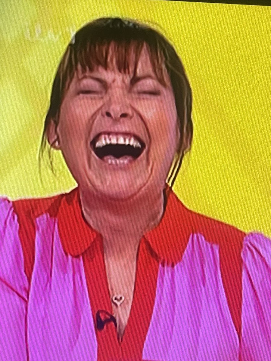 shirlpuzz's tweet photo. Lorraine after phoning in “sick” and having another day off her own show https://t.co/3awJXrGnFb