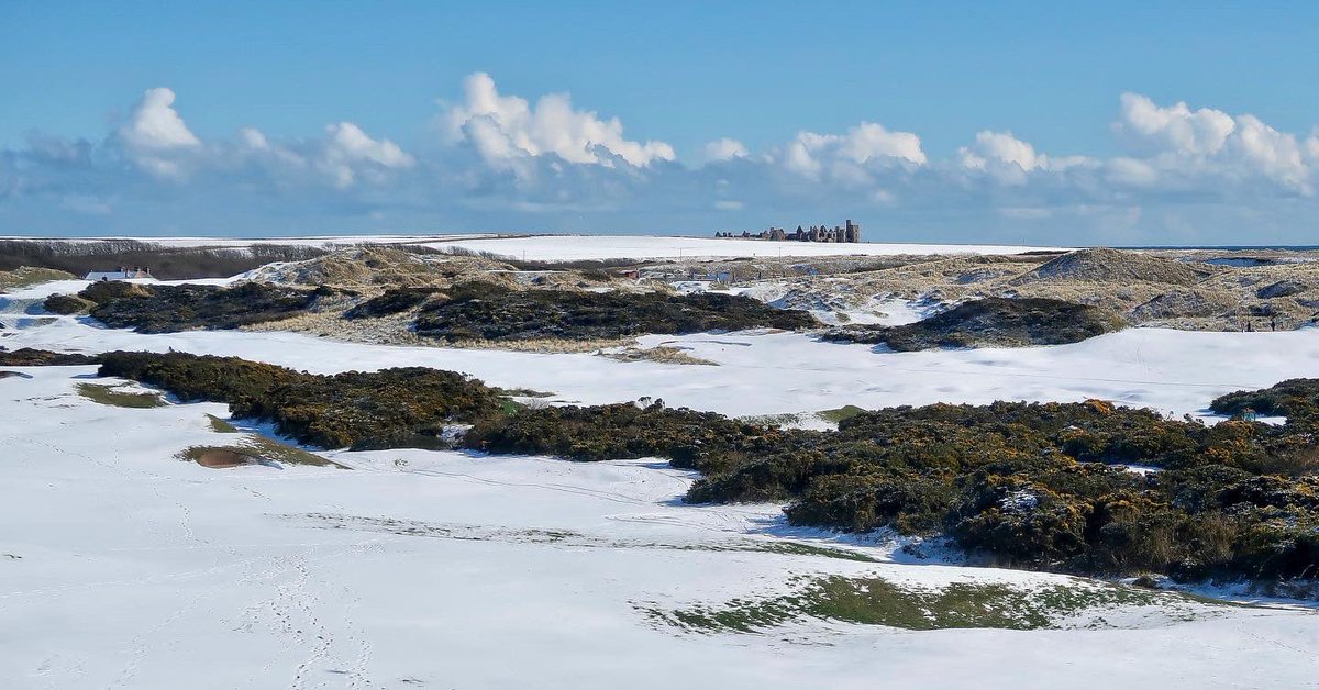 StewartPaul1's tweet photo. Snowy scenes of Cruden Bay Golf Club.
@Crudenbaygolf @HavershamBaker @DunesCrudenBay #bunkeredonline  #scotlandgolf #golf #tommorris https://t.co/CRAy0YxdM3