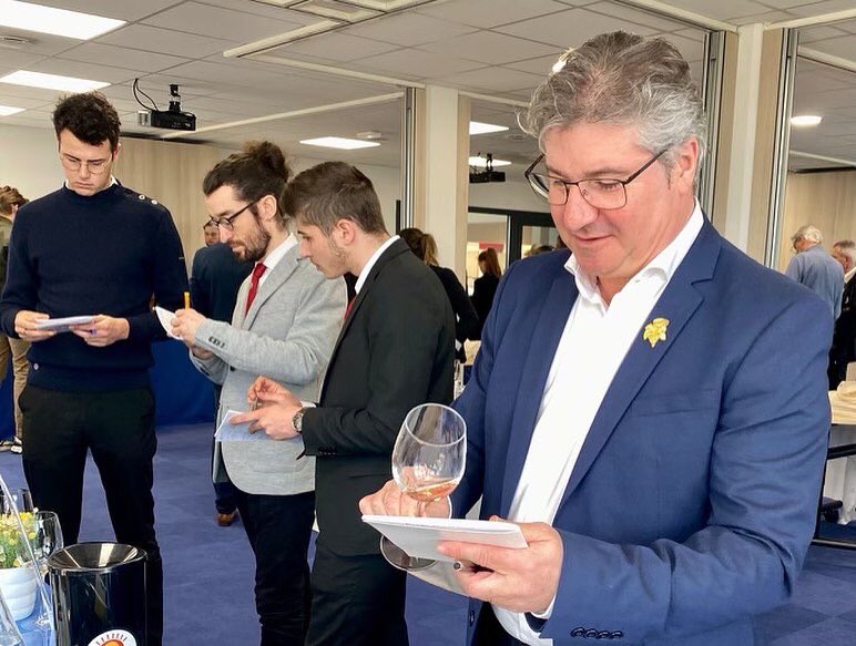 📸Retour en image sur 
~Les Sommelleries des Vinifilles~
une très belle journée de partage au @purple_campus_beziers
Avec Georges Gracia ~ Président régional LR / Vallée Rhône Sud de l’Union de la sommellerie française <a href="/udsfsom/">Union de la Sommellerie Française - U.D.S.F.</a> 

#sommelier #sommeliere 
#sommeliers #sommelerie