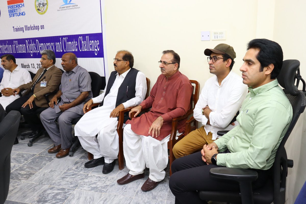 sscentersalu's tweet photo. ONE-DAY TRAINING WORKSHOP ON PROMOTION AND PROTECTION OF HUMAN RIGHTS, DEMOCRACY AND CLIMATE CHALLENGE HELD
#YPDC #BhitaiSocialWatchAndAdvocacy #HumanRights #Democracy #ClimateChallenge #SALU
#Students_socety_center
#MPDC
#BISWA
#FESPakistan https://t.co/R3UsR46MEQ