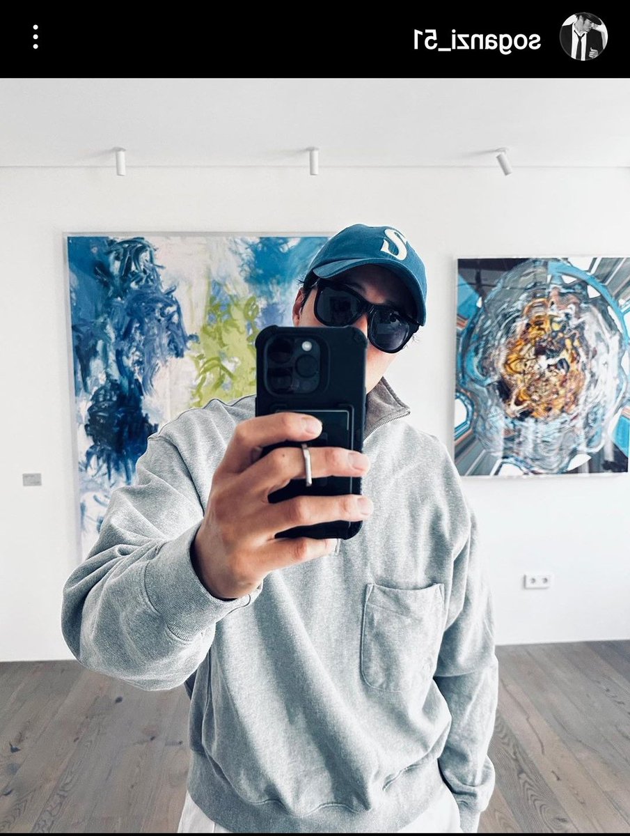 51kGoals's tweet photo. we flipped the pic and he's still so so so so ganzi! https://t.co/1Ed4ELP0kw