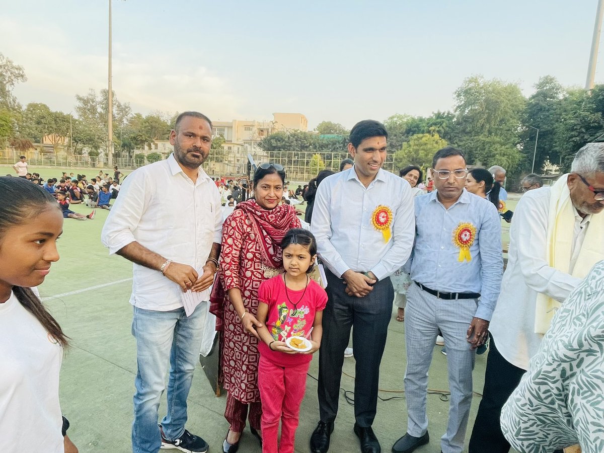 DsoGurugram's tweet photo. Renovation of Astro Tarf of Hockey ground of Nehru Stadium Gurugram by @nishantyadavIAS @DC_Gurugram on 13/03/2023 @cmohry @sports_haryana @dsya_haryana @vineshmalhan @vinit_khandwal @ianuragthakur https://t.co/eiVyCMwFD1