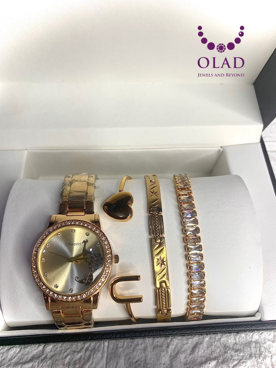 oladjewels's tweet photo. Consistency is really important in business and I’m definitely showing up this time around.
Allow me to reintroduce myself 🔥🔥. #OLAD #OAUTwitter https://t.co/1Npro5u5M5