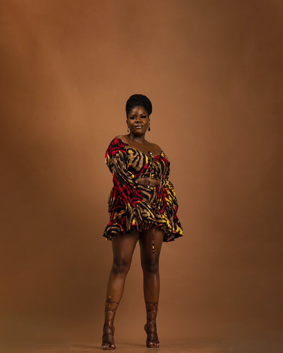 Textures Et Al 🌻 1 of 3 

We had the pleasure of working with <a href="/fungi_dube/">The Wild Sunflower🌻</a> on series of images for both her birthday and personal branding.

MUA: @makanakabeautybar
Assistant: <a href="/wondaman11/">Nigel dube</a> 
Photgraphy: <a href="/will_i_are/">Walo</a> for <a href="/walokostudios/">WalokoStudios</a>
Location: @mendelstudio_63