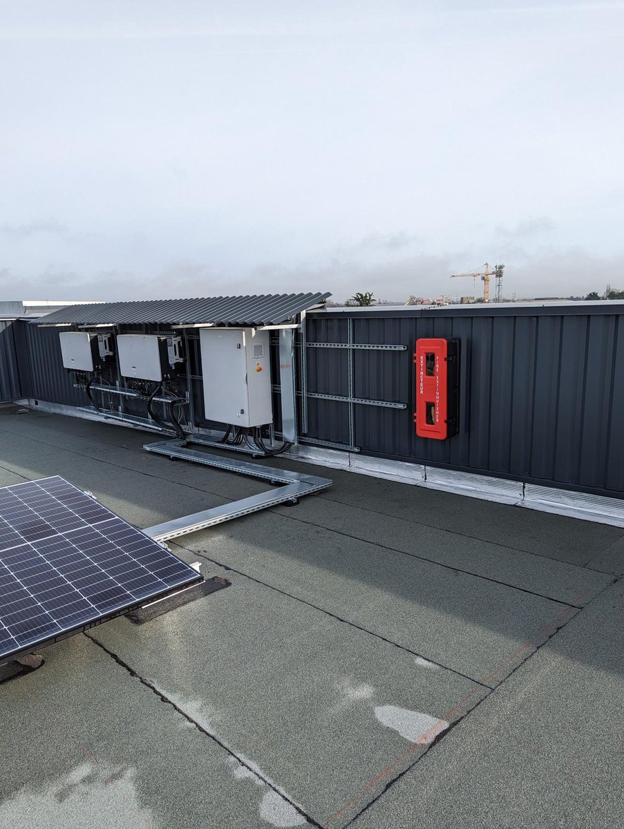 DirectPrvention's tweet image. Protection Extincteur - Pose de guérite en toiture direct-prevention.fr/materiels-de-s…