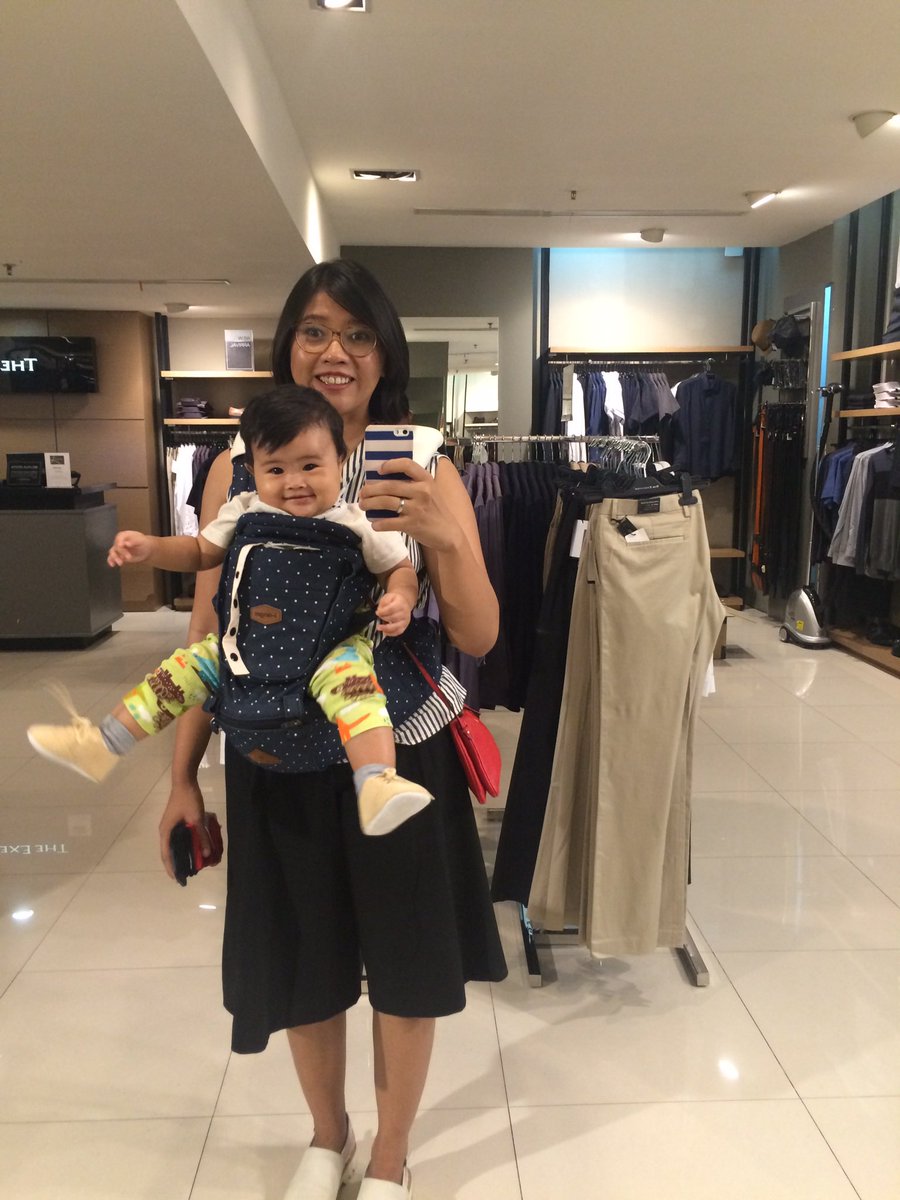 rahneputri's tweet photo. Menjadi Ibu tuh, 
Aduh, aduhai nano nano rasanya ya
Kadang pengen balik jadi single aja. Bebas merdeka.

Tapi, lebih sering lagi untuk kembali memutar waktu dari awal kehamilan.
Untuk mengulang lagi momen dan perasaan yang sama dan indah untuk kedua kalinya 🥺 https://t.co/OAUNS0MPfL