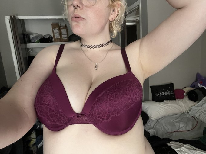 &lsquo;I&rsquo;ve got this new anime plot. Basically there&rsquo;s this [24 year old] but she&rsquo;s got HUGE boobs. I mean<a href="/tag/footfetish"class="tags"><span>#footfetish</span></a><a href="/tag/porn"class="tags"><span>#porn</span></a><a href="/tag/feet"class="tags"><span>#feet</span></a><a href="/tag/porno"class="tags"><span>#porno</span></a><a href="/tag/foot"class="tags"><span>#foot</span></a><a href="/tag/pawg"class="tags"><span>#pawg</span></a><a href="/tag/nsfw"class="tags"><span>#nsfw</span></a>