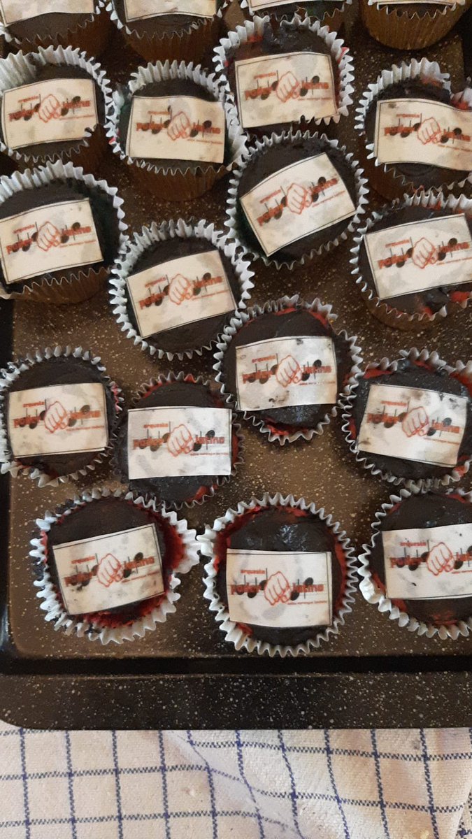 PoderOrq's tweet image. Gezellig feesten met Orquesta PoderLatino