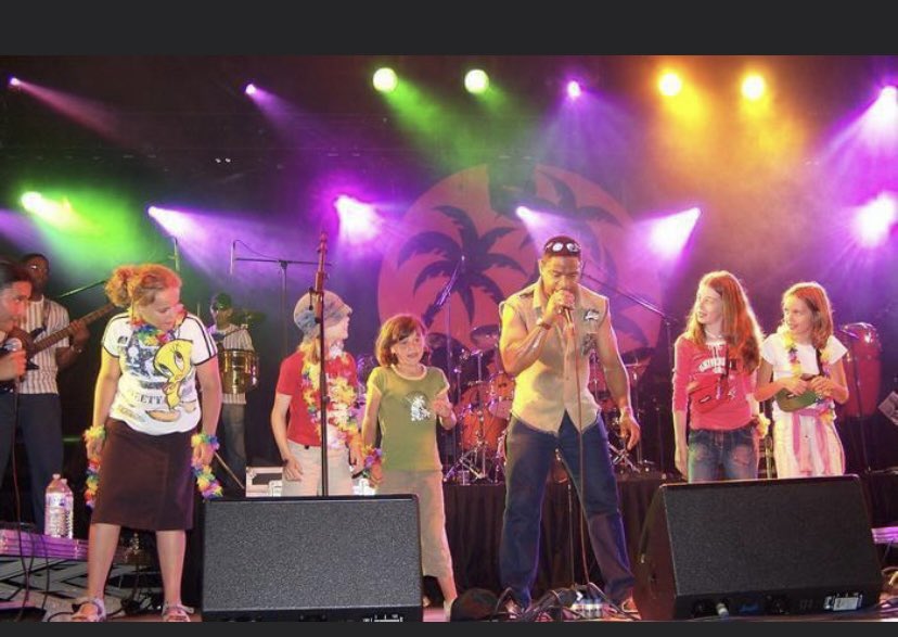 PoderOrq's tweet image. Gezellig feesten met Orquesta PoderLatino