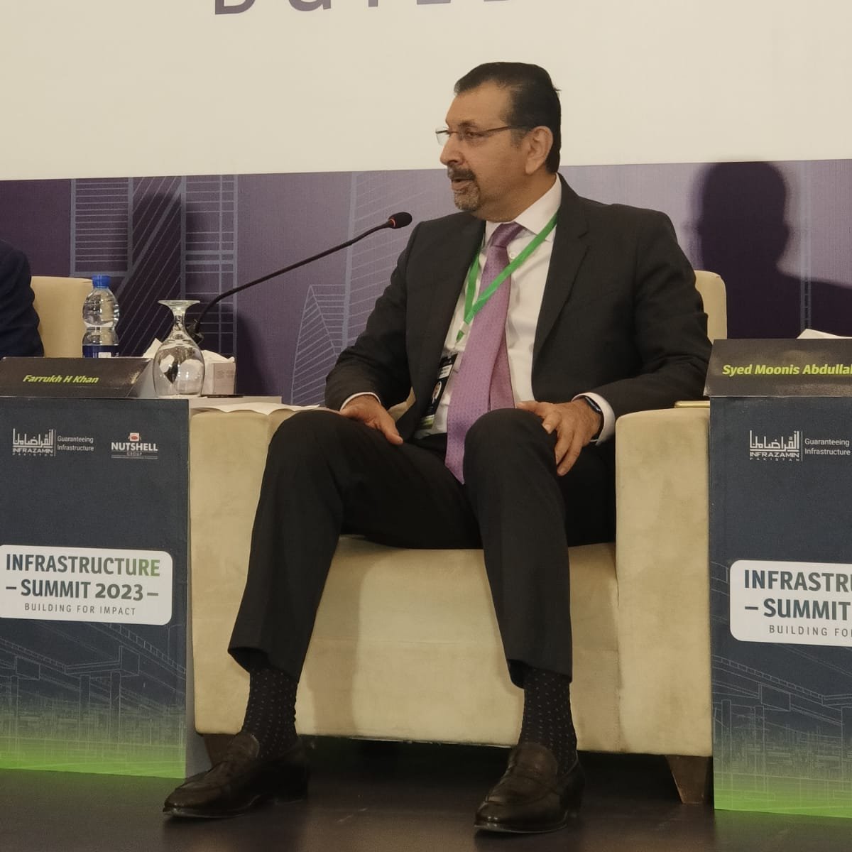 NutshellGroup's tweet photo. Speaking during the panel discussion at
#InfrastructureSummit2023 - #BuildingForImpact, @FarrukhHKhan, CEO, @pakstockexgltd said, "Long-term financing is all done in the capital market; banks do not have the balance sheet to do 10-20 year bond financing." https://t.co/JJI0pxU5eq