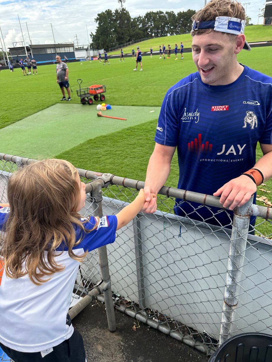 azarg87's tweet photo. @NRL_Bulldogs true family club.. son got to meet some players after training today and he was stoked.. special mentions to kiraz, preston, king, my brown, burton and Mahoney but mainly @ryansuttonn who spoke with him for a while and he wouldn’t stop talking about on the way home! https://t.co/qbHNJiZAMr