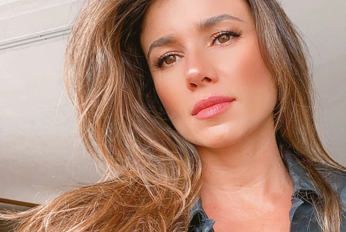 GObservatorio's tweet image. Paula Fernandes surge de fio dental e eleva clima | bit.ly/3LlCyLS
#PaulaFernandes #PaulaFernandesCorpo