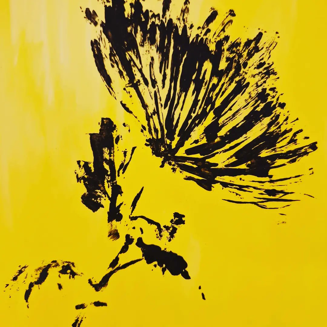 StandupsistersC's tweet photo. Further experiments with colour in preparation for our flower power print making workshops with the lovely people @GeorgesLtd exploring symbols of peace. Thank you to all involved in the project and to our funders @TNLComFund #awardsforall https://t.co/Gk0JnDefVW