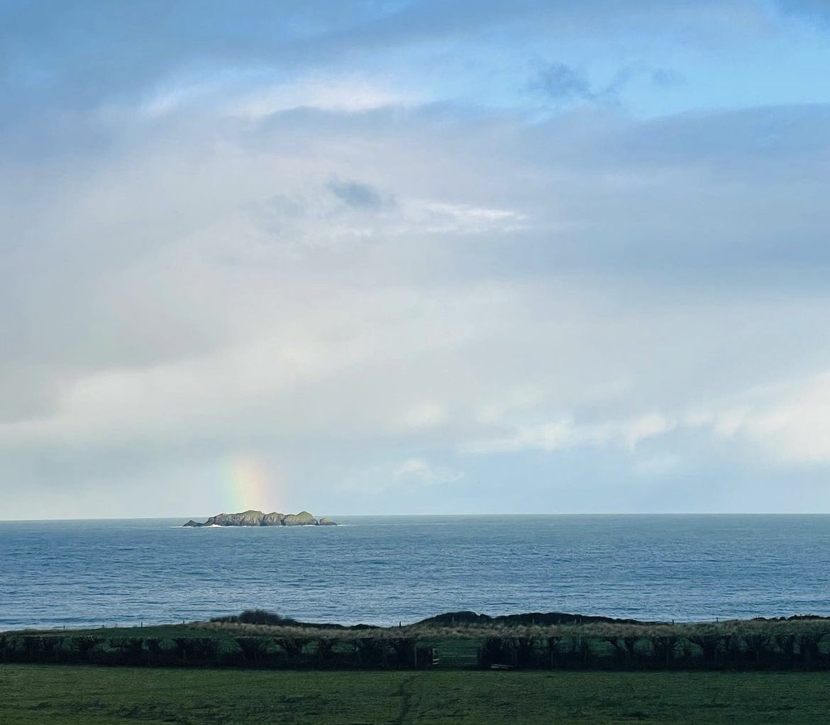 DARE to dream 💭 🌈 Be brave, be bold. You are enough E xx