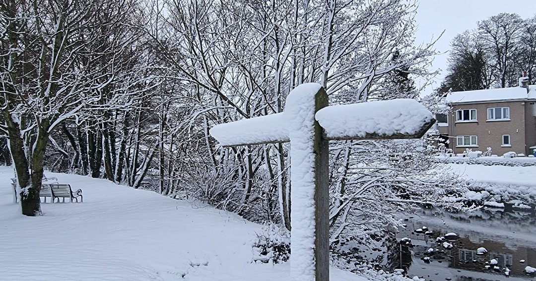 c2c_Packhorse's tweet photo. #KirkbyStephen | A place we call home ๐. The snow โ๏ธ just adds to its beauty ๐คฉ doesn't it?
3 weeks before the start of the 2023 #holidayseason ๐ -maybe adding snow boots ๐ฟ to the #kitlist isn't a bad idea ๐
#coasttocoast #visitcumbria #rivereden #cumbria @VisitUpperEden https://t.co/wklgmvfkrw