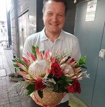 FlowerS1sters's tweet photo. This could be you buying flowers from us.
Place your flower order via Whatsapp - Alison 0825465779 or Karen 0833622099
Pick up at 13 Adderley street, Cape Town or Delivery can be arranged.
#flowers #flowerdelivery #capetown #beautiful #stunning #florist #cashorcard #paypal https://t.co/zRBMghbWok