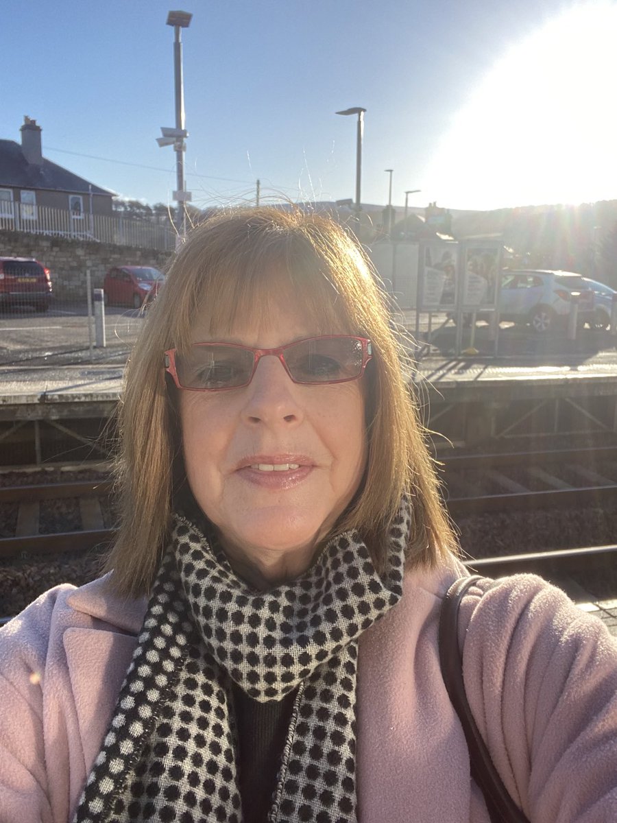 debbiezima's tweet photo. What a beautiful morning, &amp; love my commute to the train starting the day with sheep 🐑 road crossing….headed to ⁦@InspiringSland⁩ team day in Edinburgh. See you soon fellow colleagues. 😀 https://t.co/3z0jQ5QD0H