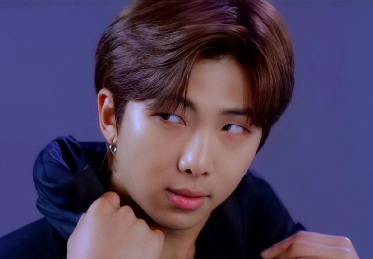 ریت+ریپ برا لیدرنیم

Excited to listen to #SmokeSprite by Soyoon (<a href="/se_so_neon/">새소년 SE SO NEON</a>) featuring #RM of BTS (<a href="/BTS_twt/">방탄소년단</a>)