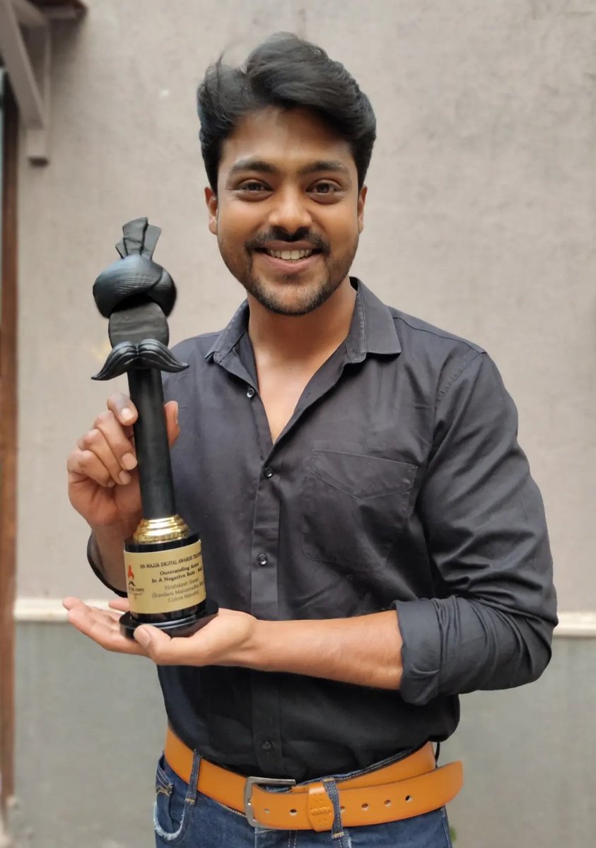 itsmajja's tweet image. Congratulations #HrishikeshShelar for winning the award for Outstanding Actor In A Negative Role – Male (Sundara Manamadhe भरली Colors Marathi)
@HrishikeshShe
#hrishikeshshelar #negativerole #Itsmajja
