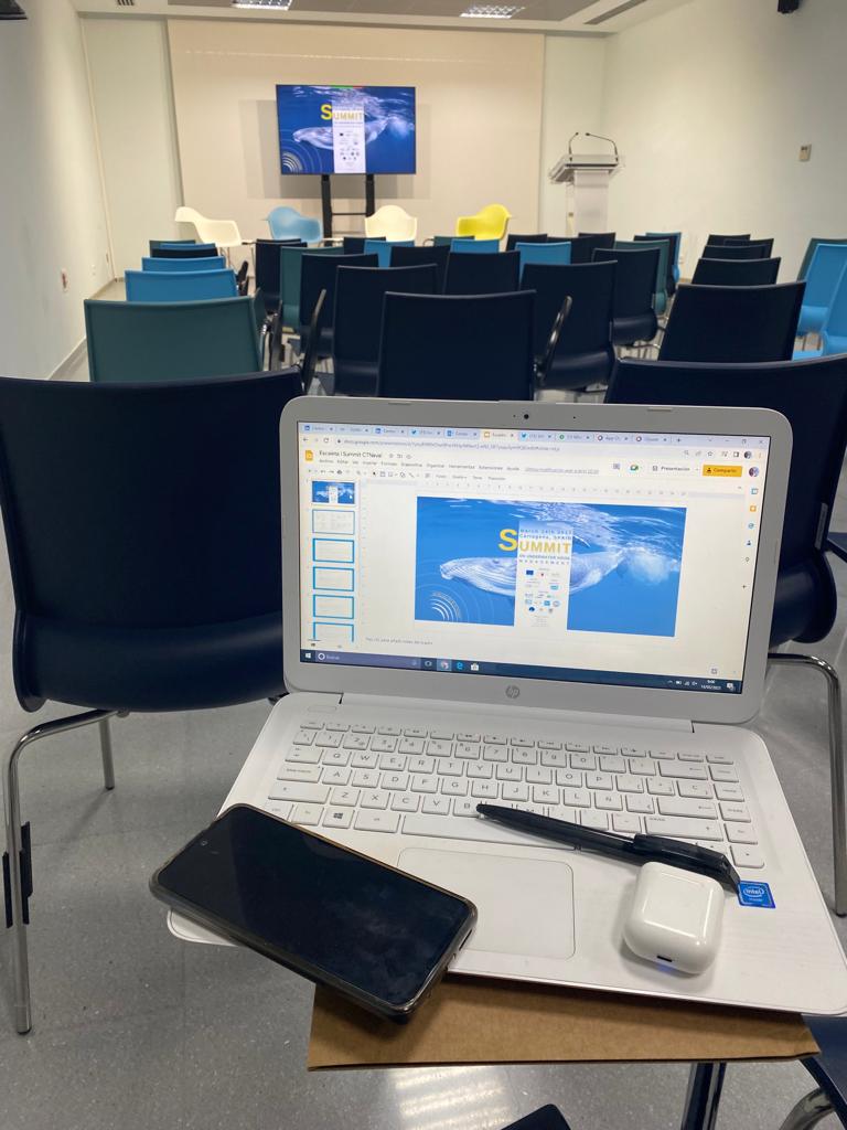 Newrona_Com's tweet photo. I Summit on underwater noise management, organizado por el @infoRMurcia la colaboración especial de @SAESoficial y la organización técnica de @CTNInnova .

#comunicación #rrss #coberturainformativa https://t.co/DTGOkiCcoO
