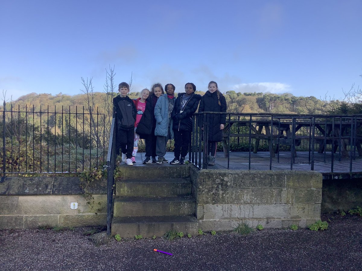 Early morning workout. <a href="/sjohnvianney/">SJV</a> <a href="/TheHolyCrossMAC/">Holy Cross Catholic MAC</a> <a href="/AltonCastle_KYT/">AltonCastle_KYT</a>