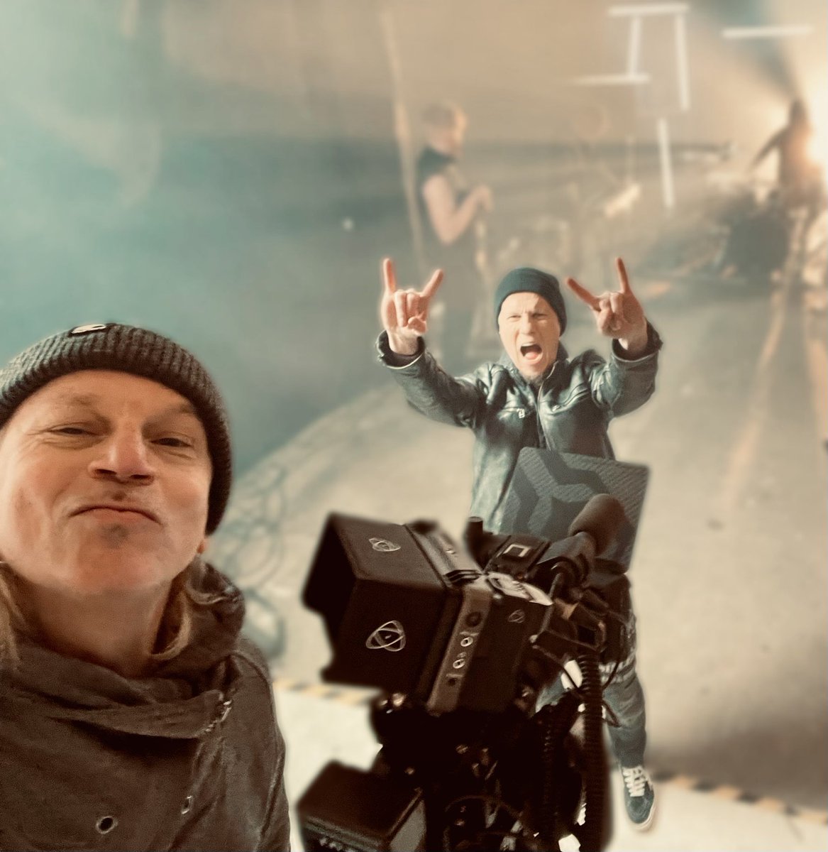 I directed a music video yesterday for a fantastic new band featuring <a href="/Jake_E_Official/">Jake E</a> at the rEvolver Studio. 
🎥🎶 #director #jakee #revolverfilmcompany #collaboration #excitement #patricullaeus #actor