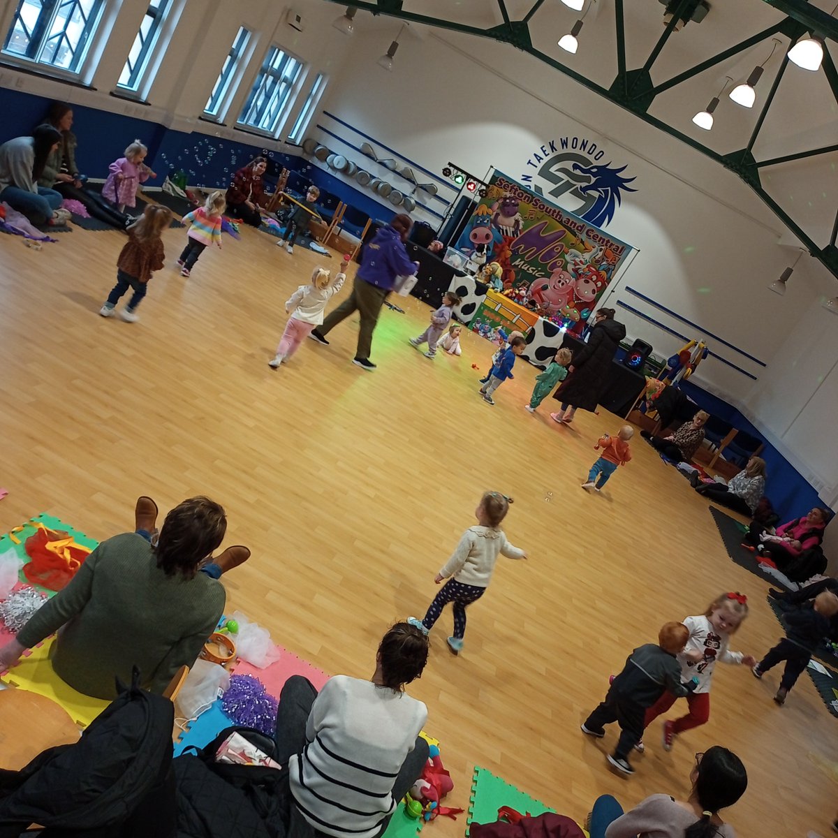 mooseftonsc's tweet image. 🌞Good Morning!🌞Places available at 11.15am Mini MOO today! Join us for some MOOsical fun and engaging activities for 0-5 yr olds! Classes in Crosby Village.♥️

BOOK HERE👇

buff.ly/407JjF9 

Or visit buff.ly/3X2b40o