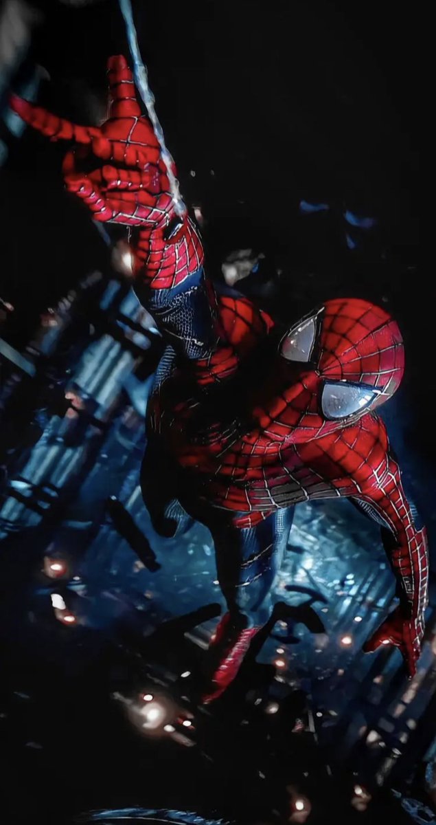 RT @blurayangel: The Amazing Spider-Man 2 suit is beautiful https://t.co/MmHv9Puohb