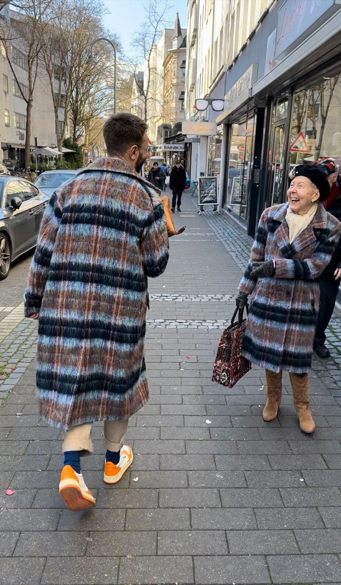 _TommyMason's tweet image. An example why your personas should be problem based, not about demographics 😂🤣🤣😂❤️